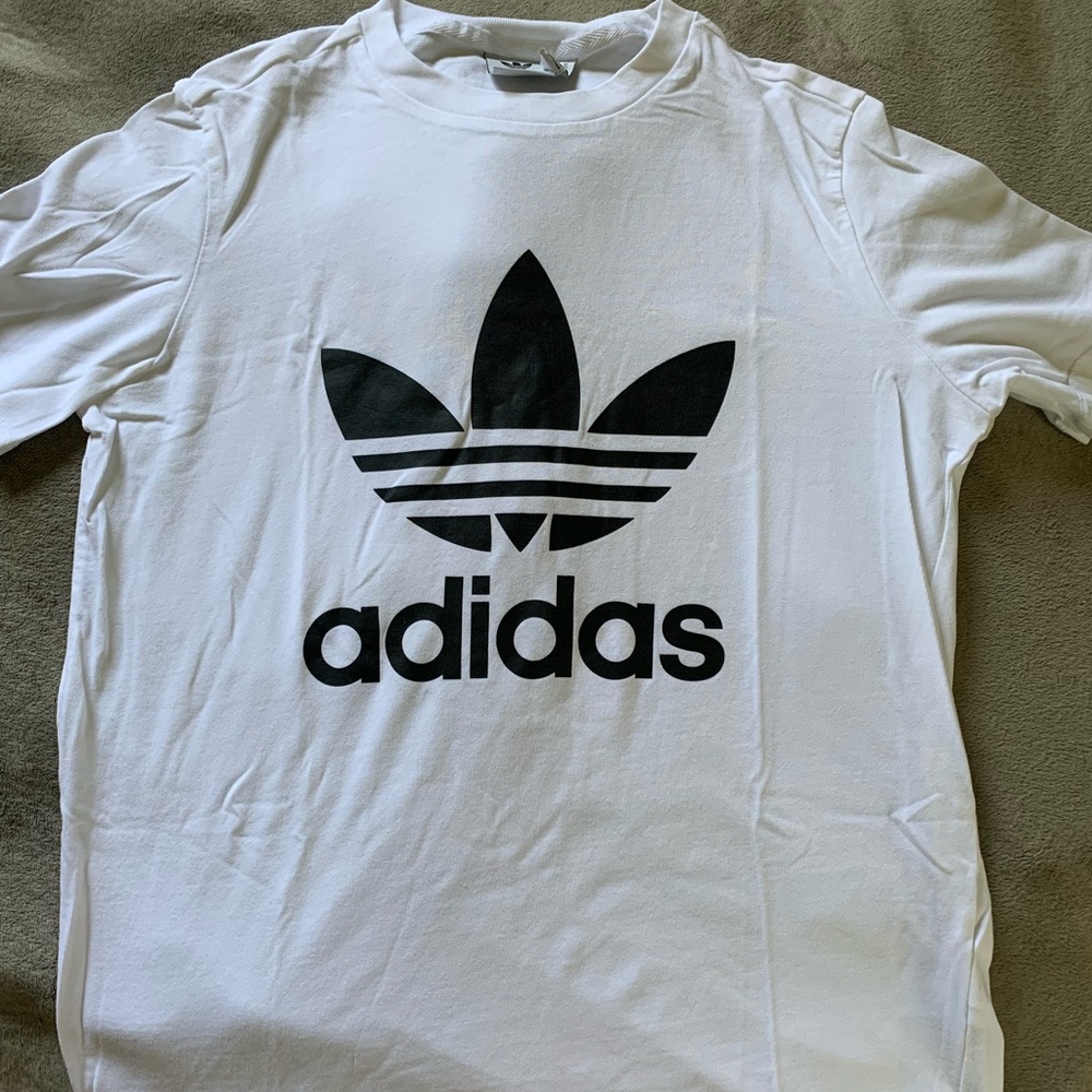 Adidas T-shirt